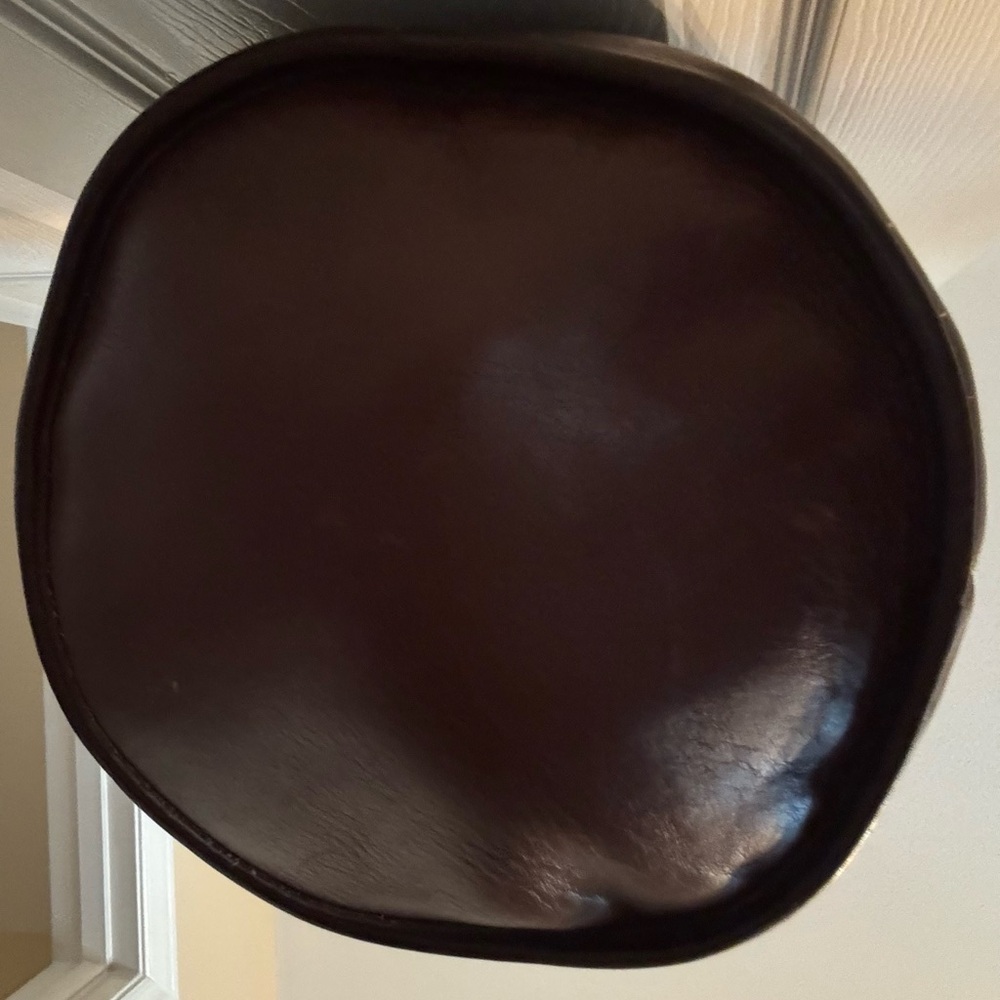 Elegant Brown Leather Men's Bag - Picture 3 of 7